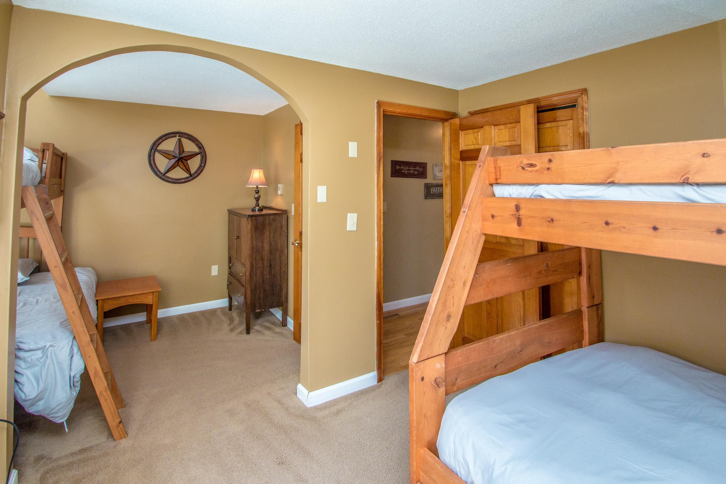 25 Hawke Road, Unit 12A Conway, NH 03860 - Photo 24 of 40