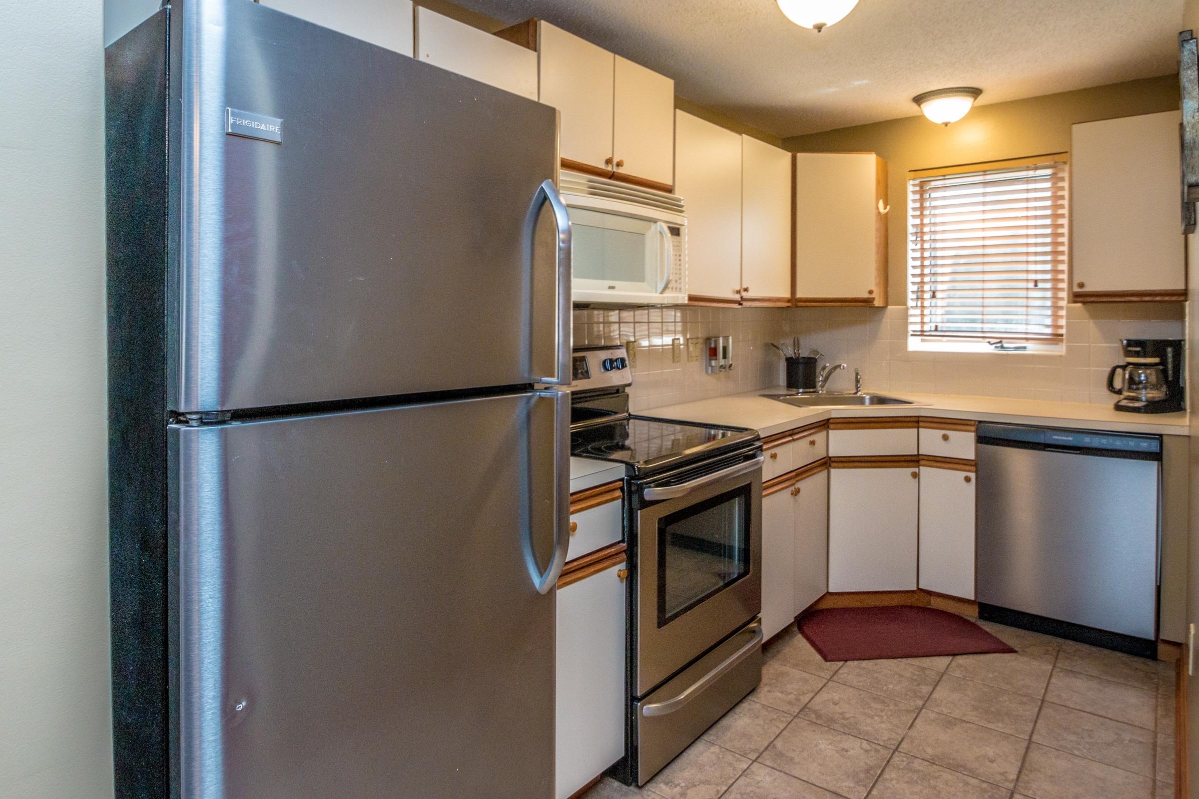25 Hawke Road, Unit 12A Conway, NH 03860 - Photo 4 of 40