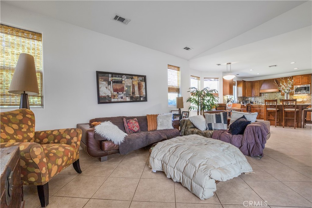 46211 Cypress Estates Court Palm Desert, CA 92260 - Photo 11 of 35