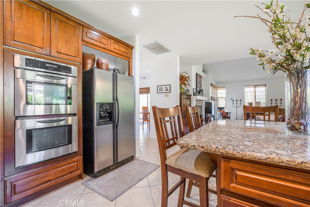 46211 Cypress Estates Court Palm Desert, CA 92260 - Photo 8 of 35