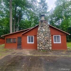 2331 Greenwood Road Lupton, MI 48635 - Photo 2 of 17 Gallery Image 2