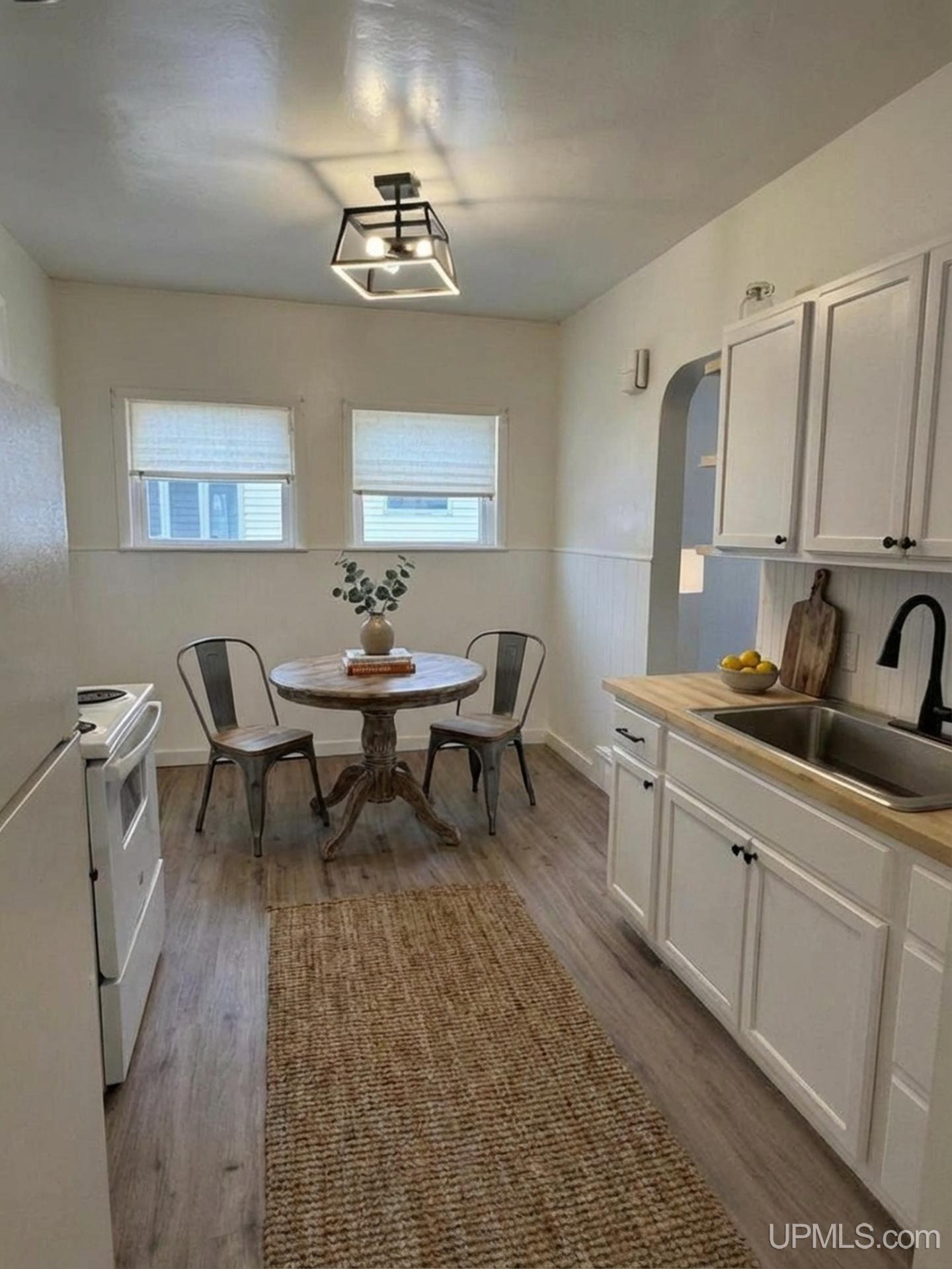 1824 River Street Niagara, WI 54151 - Photo 3 of 14