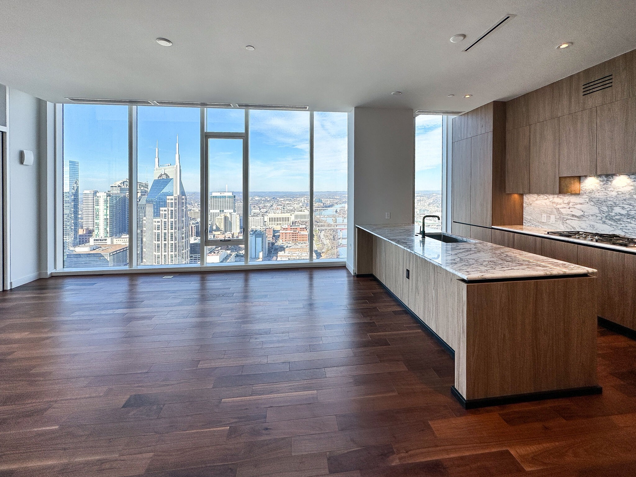 160 2nd Avenue South, Unit 3401 Nashville, TN 37201 - Photo 3 of 32