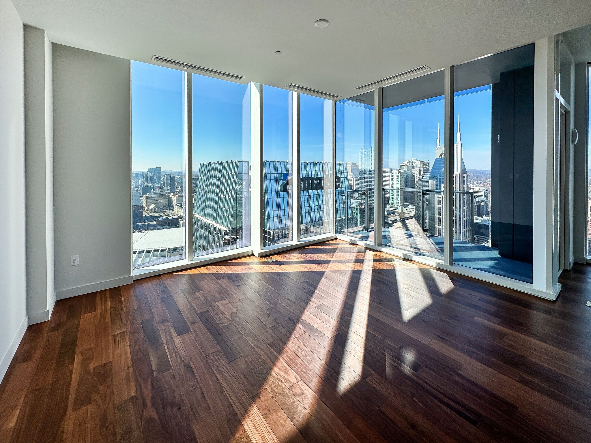 160 2nd Avenue South, Unit 3401 Nashville, TN 37201 - Photo 4 of 32