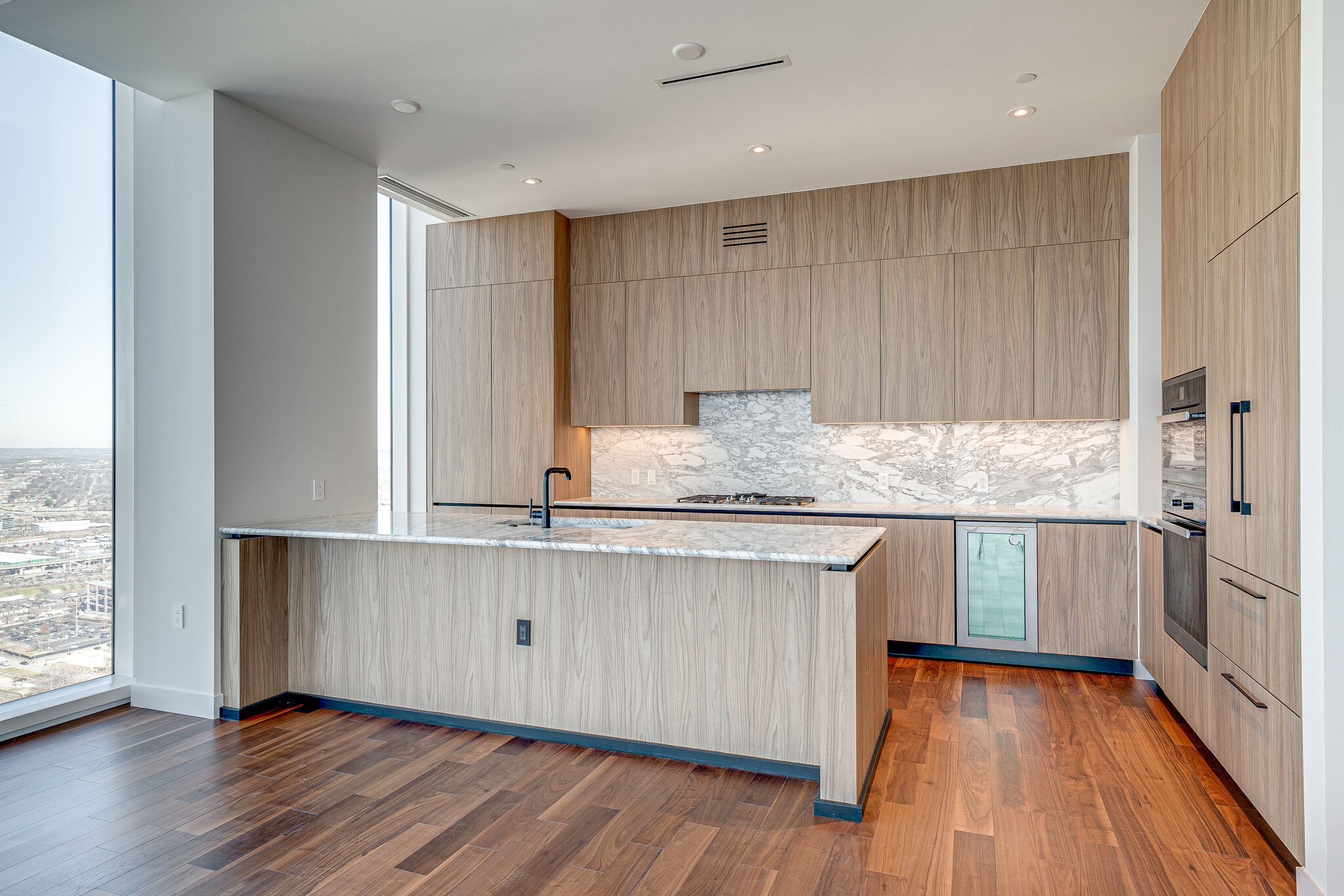 160 2nd Avenue South, Unit 3401 Nashville, TN 37201 - Photo 7 of 32