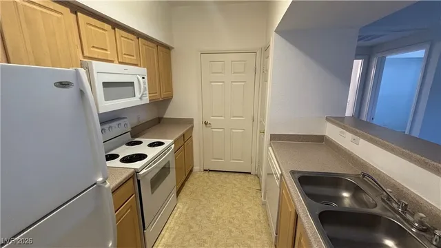 $1,220 | 6955 North Durango Drive, Unit 1054, Las Vegas, NV 89149