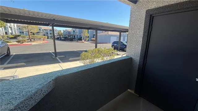 $1,220 | 6955 North Durango Drive, Unit 1054, Las Vegas, NV 89149