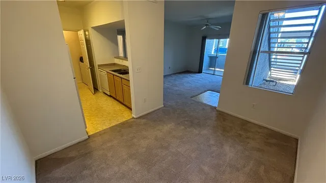 $1,220 | 6955 North Durango Drive, Unit 1054, Las Vegas, NV 89149