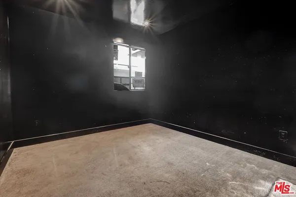 $1,169,000 | 733 1/2 North Gramercy Place, Los Angeles, CA 90038