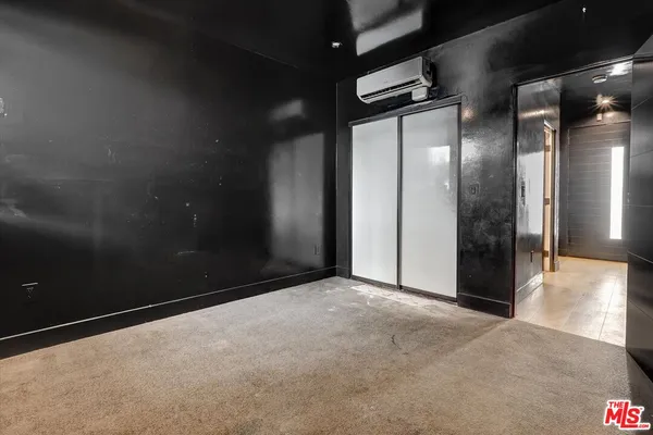 $1,169,000 | 733 1/2 North Gramercy Place, Los Angeles, CA 90038