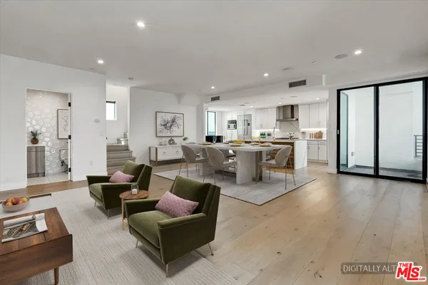 $1,169,000 | 733 1/2 North Gramercy Place, Los Angeles, CA 90038