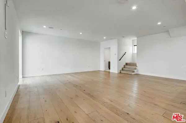 $1,169,000 | 733 1/2 North Gramercy Place, Los Angeles, CA 90038