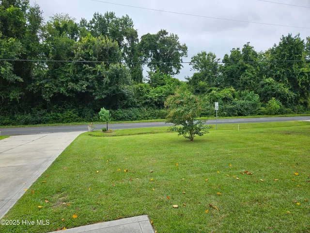 $2,000 | 145 Bumps Creek Road, Sneads Ferry, NC 28460