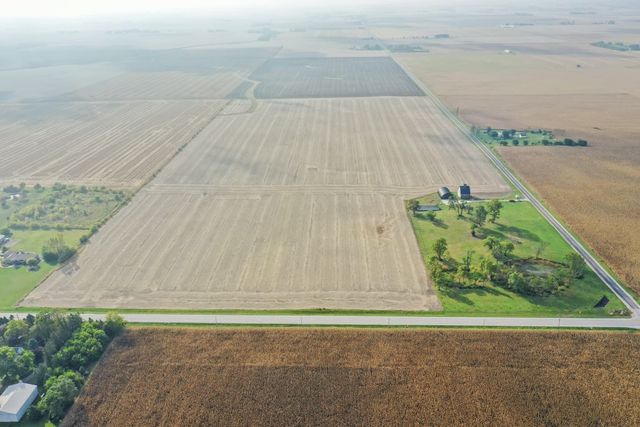 $670,000 | 8871 North 5000E Road, Manteno, IL 60950