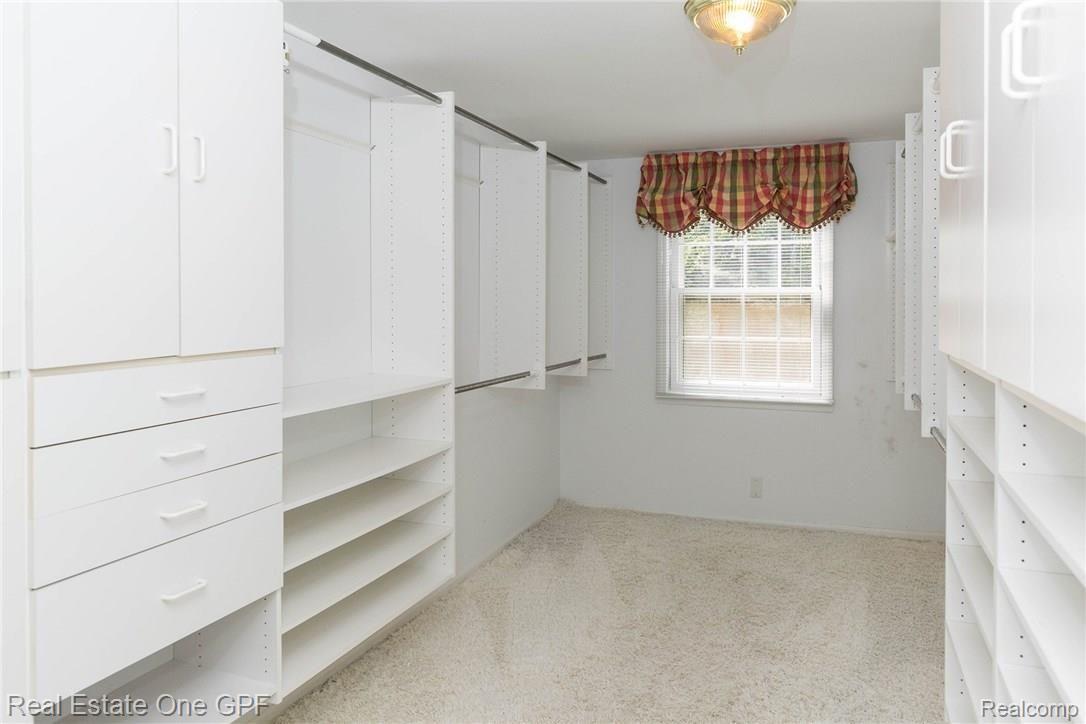 521 Lake Shore Road Grosse Pointe, MI 48236 - Photo 36 of 58 521LakeShoreRd-30.jpg