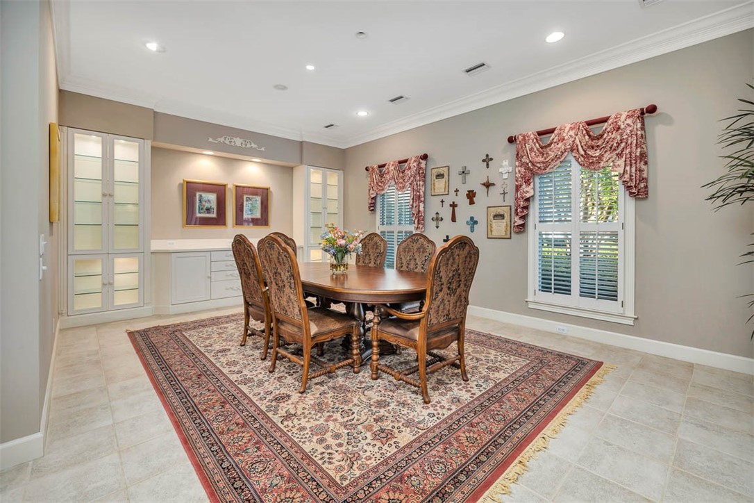 112 Cascades St. Simons Island, GA 31522 - Photo 6 of 66 Formal dining area