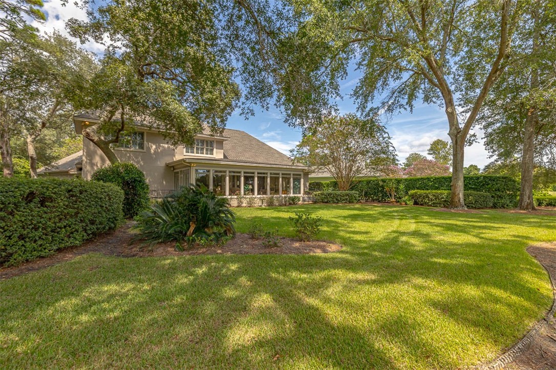 112 Cascades St. Simons Island, GA 31522 - Photo 61 of 66 Backyard