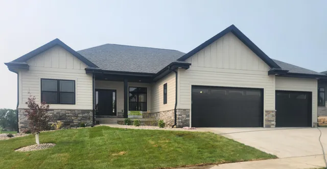 $949,900 | 1100 Moll, Waunakee, WI 53597