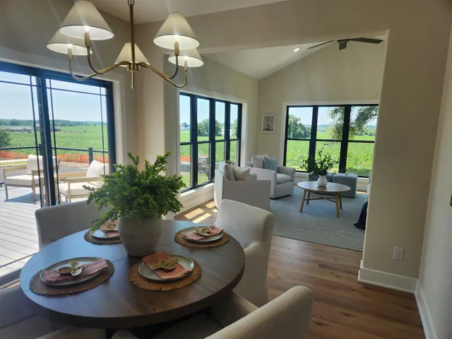 $949,900 | 1100 Moll, Waunakee, WI 53597