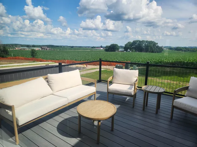 $949,900 | 1100 Moll, Waunakee, WI 53597