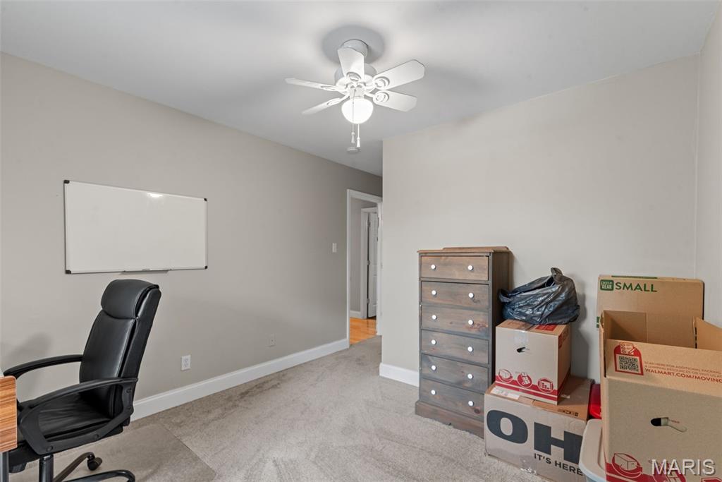 4121 Old Baumgartner Road Oakville, MO 63129 - Photo 15 of 41