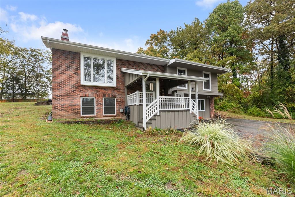 4121 Old Baumgartner Road Oakville, MO 63129 - Photo 2 of 41