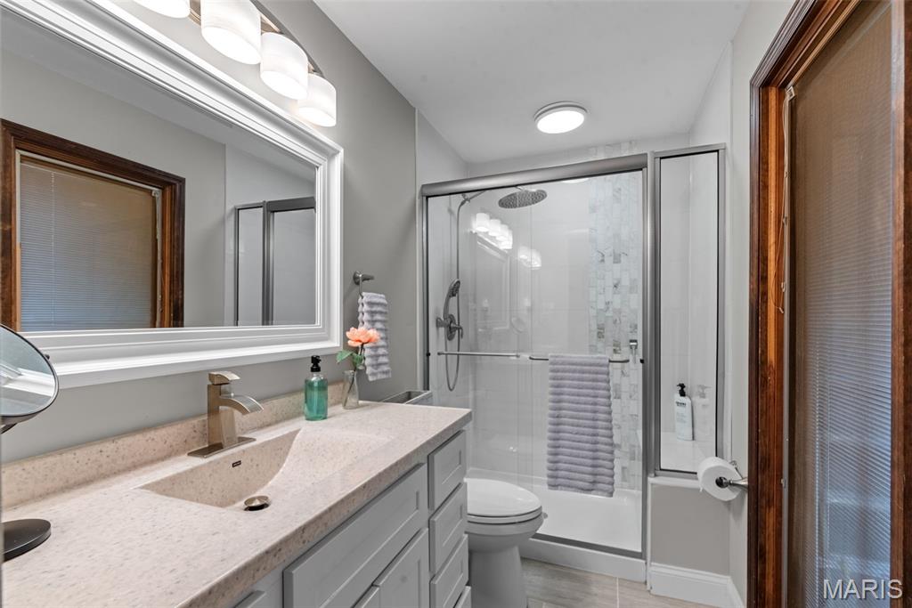 4121 Old Baumgartner Road Oakville, MO 63129 - Photo 27 of 41