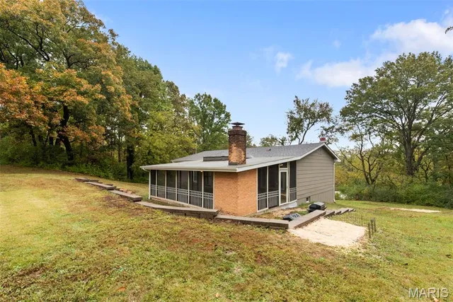 $465,000 | 4121 Old Baumgartner Road, Oakville, MO 63129