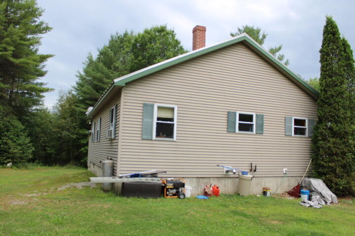 999 River Road Madison, ME 04950 - Photo 2 of 23 IMG_0852