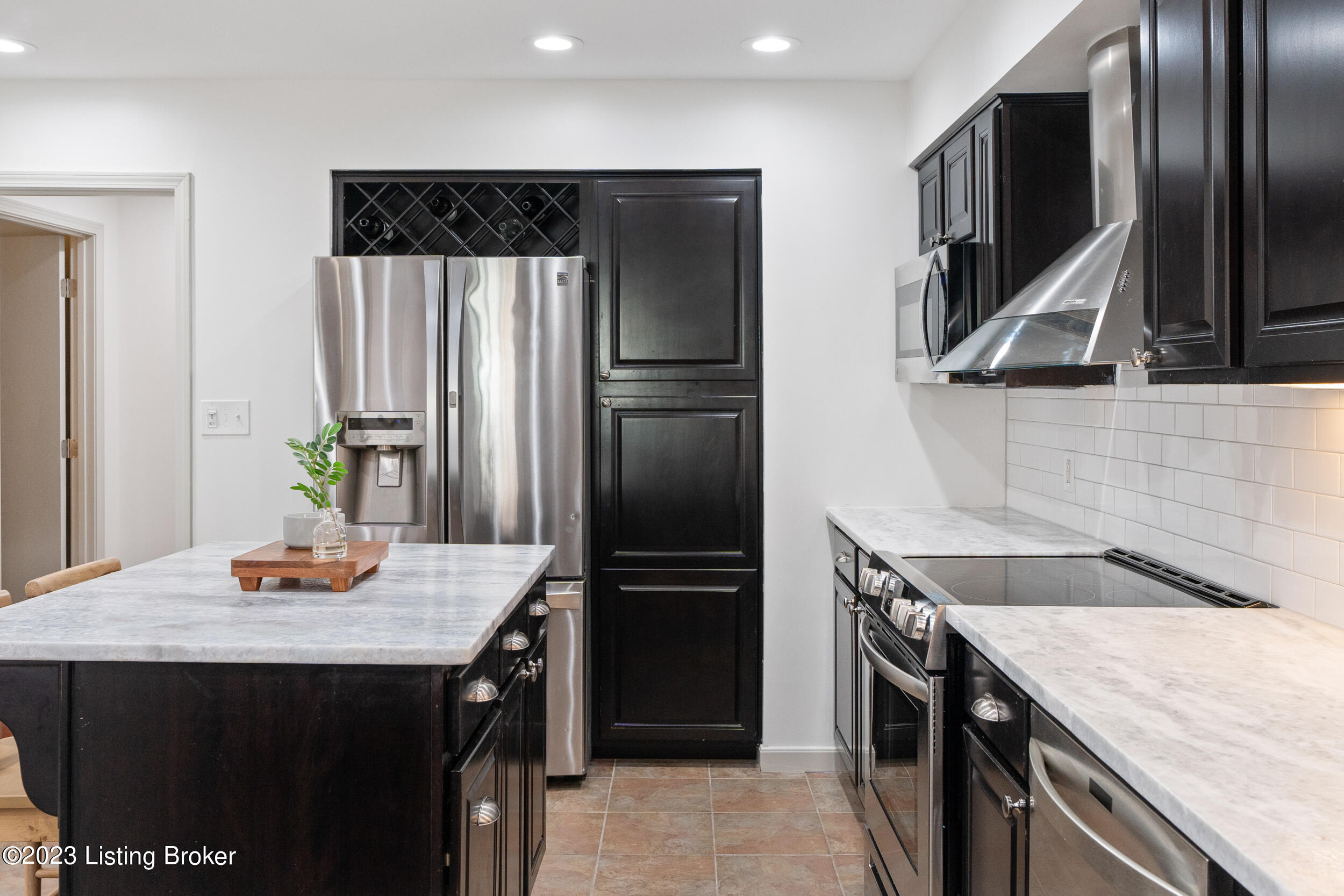 2101 Cardinal Harbour Road Prospect, KY 40059 - Photo 14 of 69 Kitchen