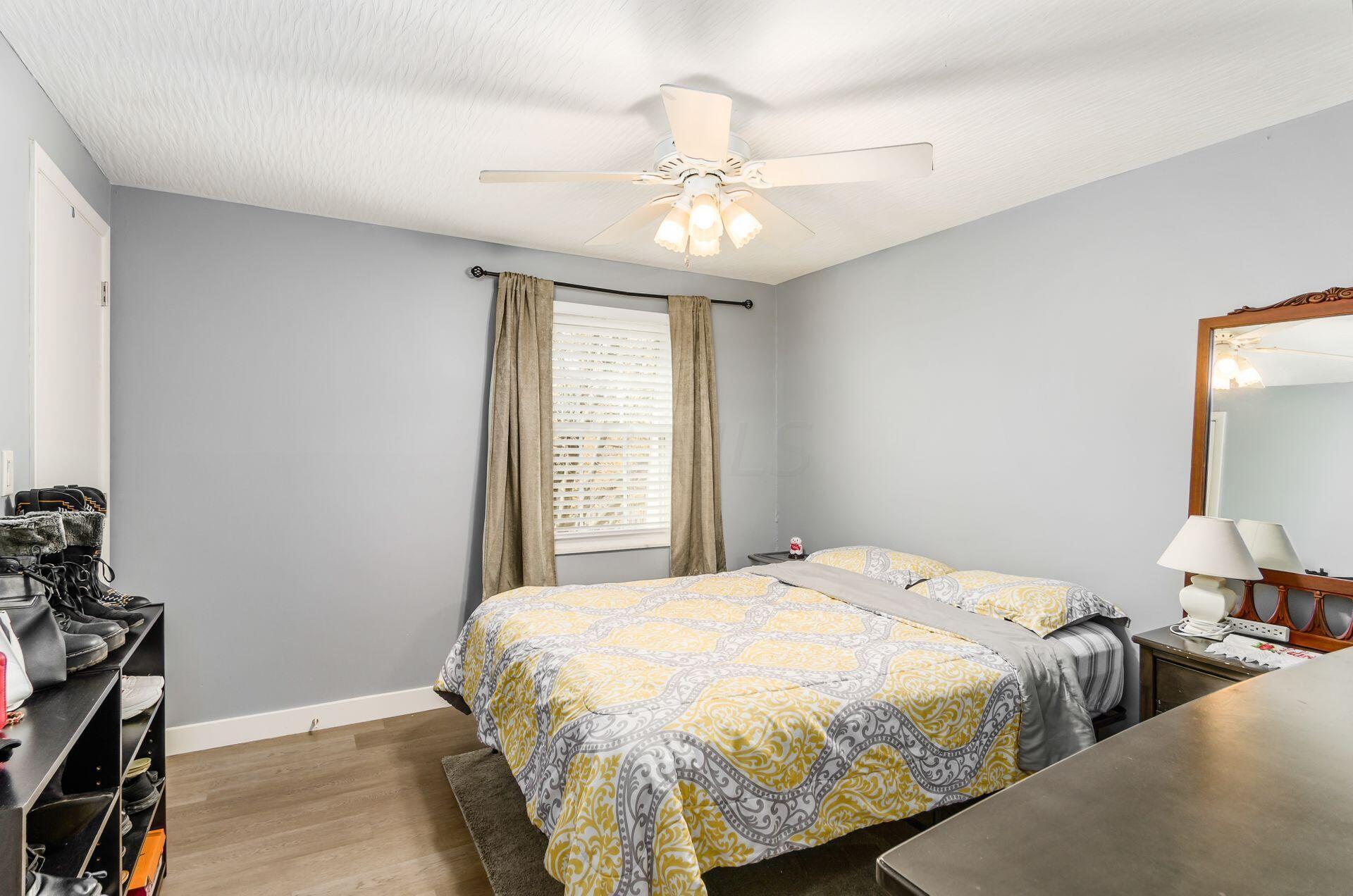 5720 Beechcroft Road, Unit E Columbus, OH 43229 - Photo 11 of 26 Bedroom 1