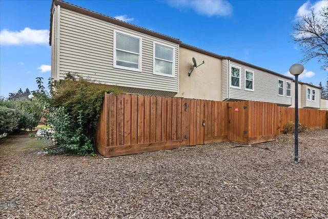 $475,000 | 1431 Bel Air Drive, Unit D, Concord, CA 94521