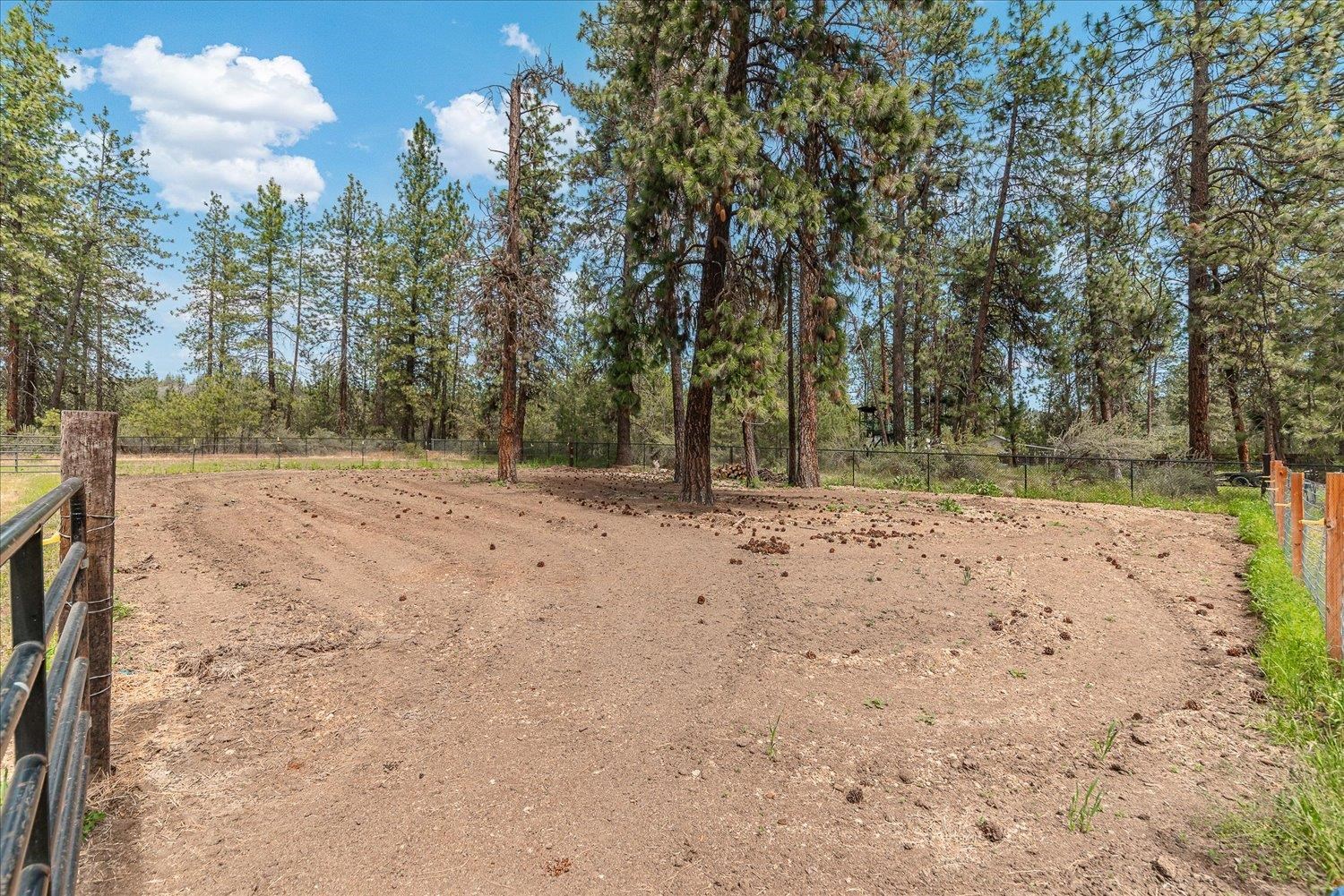 11296 West Sagewood Road Nine Mile Falls, WA 99026 - Photo 44 of 48