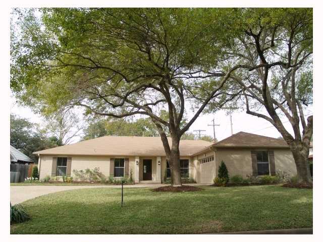 7700 Rustling Road Austin, TX 78731 - Photo 1 of 1