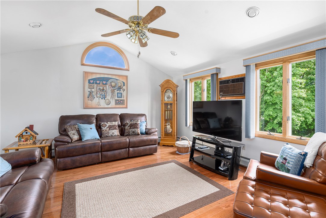 115 Angell Road Cumberland, RI 02864 - Photo 13 of 38