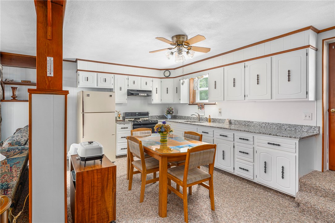 115 Angell Road Cumberland, RI 02864 - Photo 23 of 38