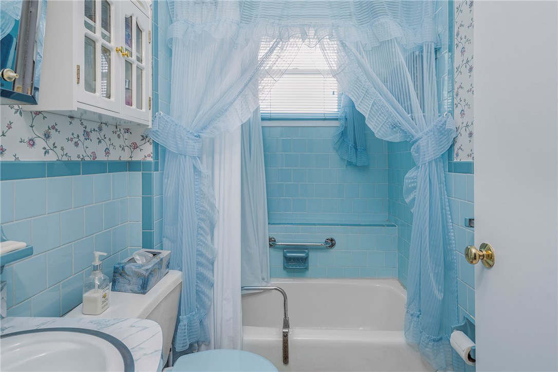 115 Angell Road Cumberland, RI 02864 - Photo 28 of 38