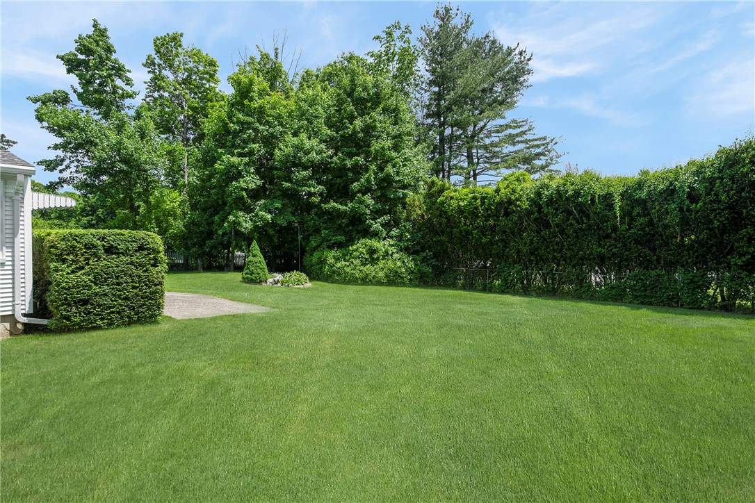 115 Angell Road Cumberland, RI 02864 - Photo 30 of 38