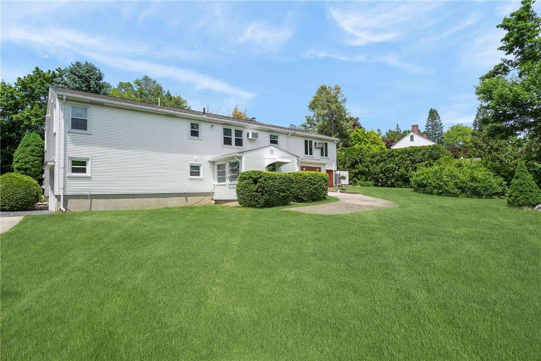 115 Angell Road Cumberland, RI 02864 - Photo 31 of 38