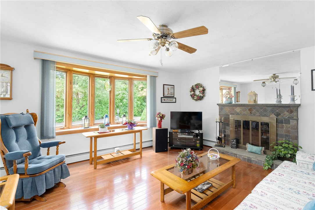 115 Angell Road Cumberland, RI 02864 - Photo 10 of 38