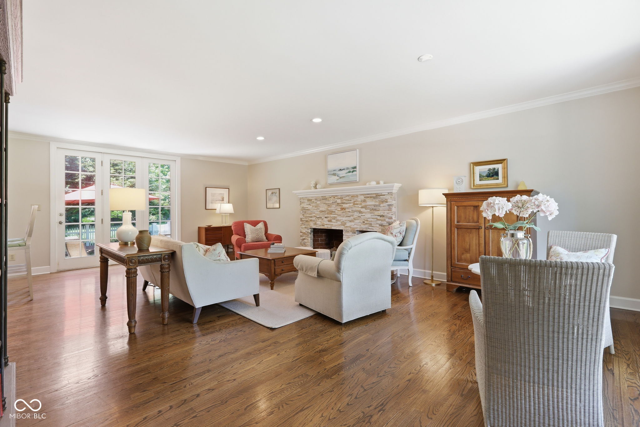 10904 Spring Mill Lane Carmel, IN 46032 - Photo 4 of 41