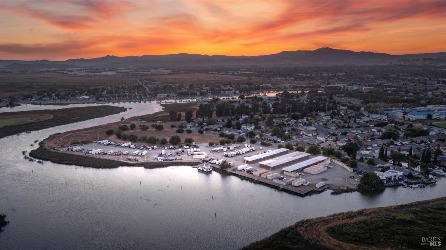 950 Marina Circle Suisun City, CA 94585 - Photo 12 of 47 a view of a city and mountains
