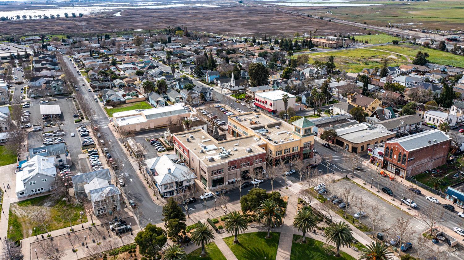 950 Marina Circle Suisun City, CA 94585 - Photo 46 of 47 an aerial view of multiple house
