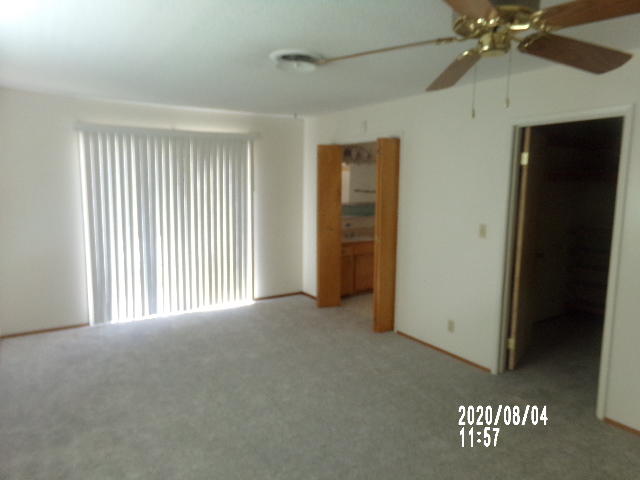 2185 Galaxy Way Redding, CA 96002 - Photo 13 of 20 111_3457