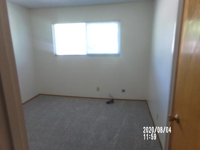 2185 Galaxy Way Redding, CA 96002 - Photo 9 of 20 111_3464