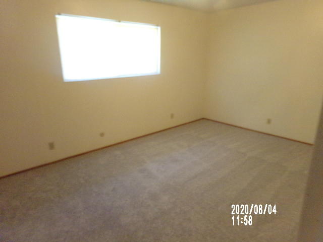 2185 Galaxy Way Redding, CA 96002 - Photo 10 of 20 111_3462