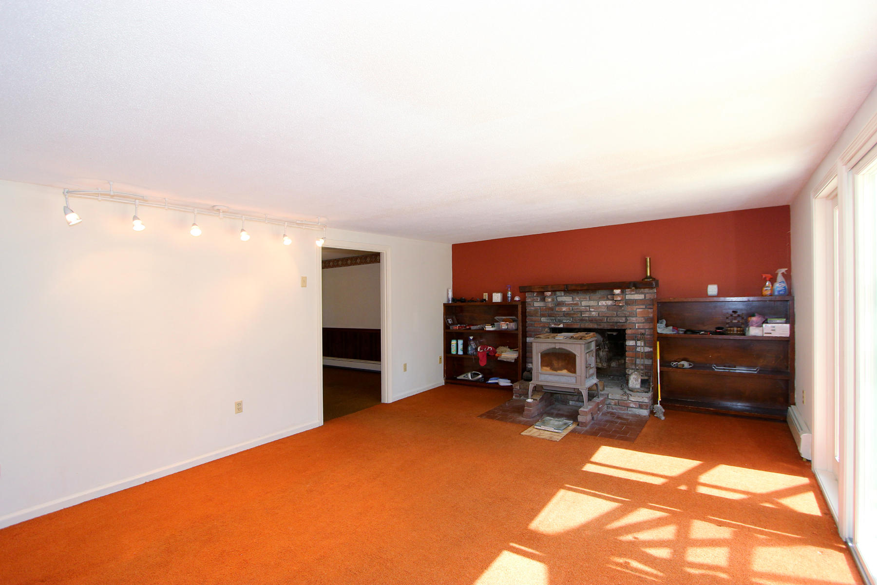 330 North Sunken Meadow Road Eastham, MA 02642 - Photo 5 of 19 Livingroom