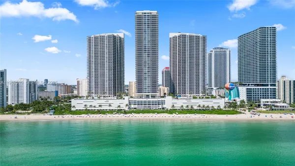 $7,500 | 1830 South Ocean Drive, Unit 4511, Hallandale Beach, FL 33009