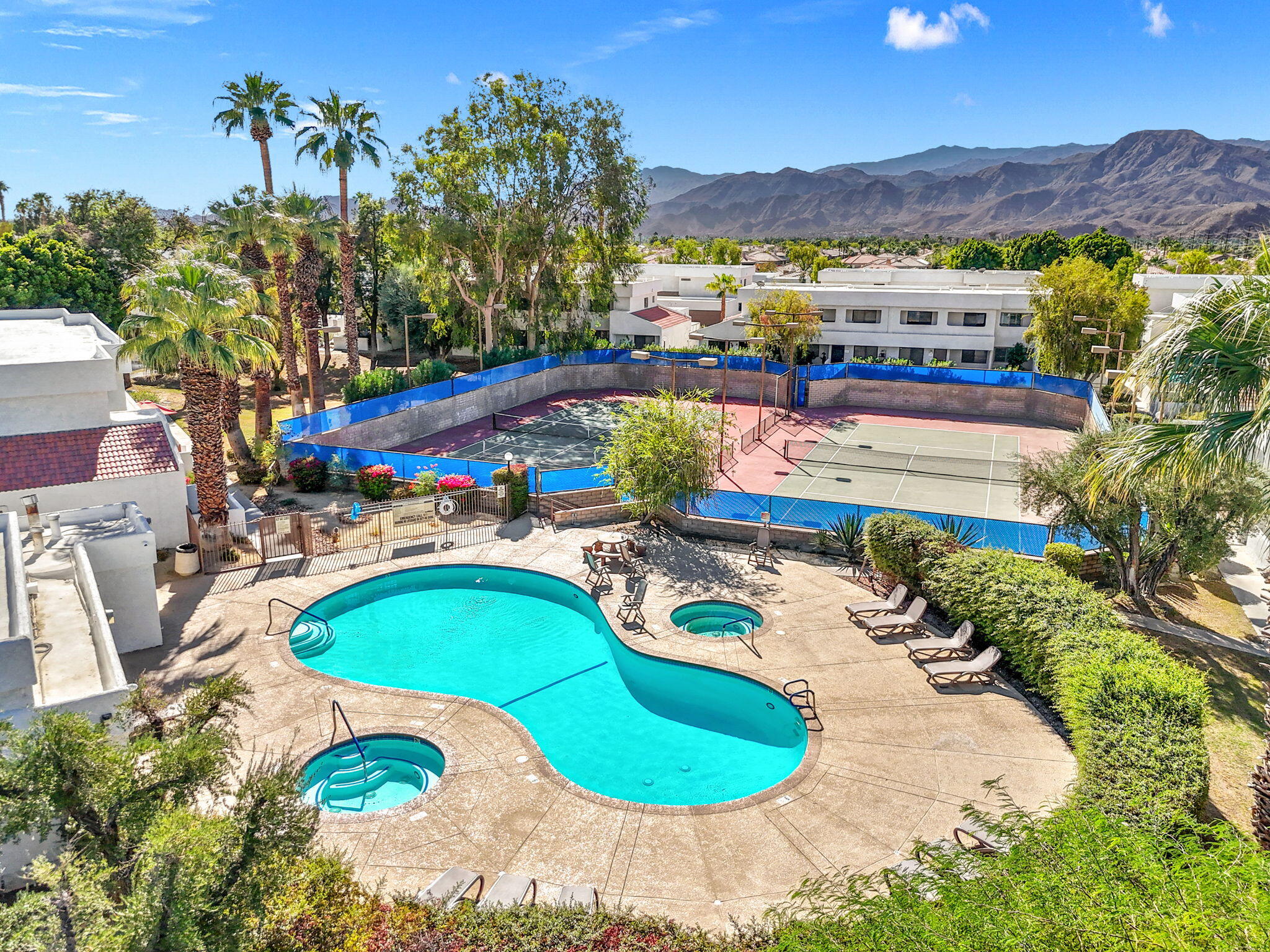 69657 Cara Way Rancho Mirage, CA 92270 - Photo 33 of 40 Pool #1 aerial view