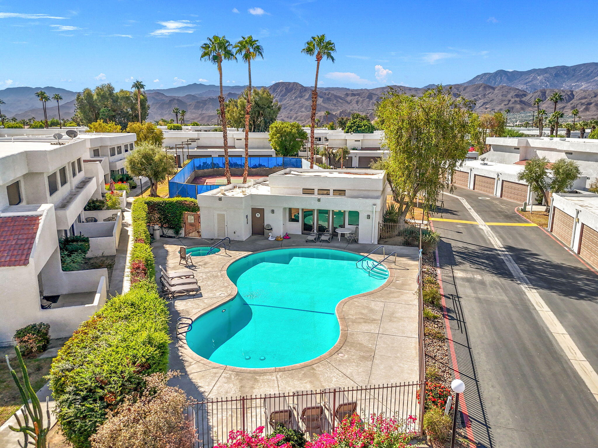69657 Cara Way Rancho Mirage, CA 92270 - Photo 36 of 40 Pool #2 aerial